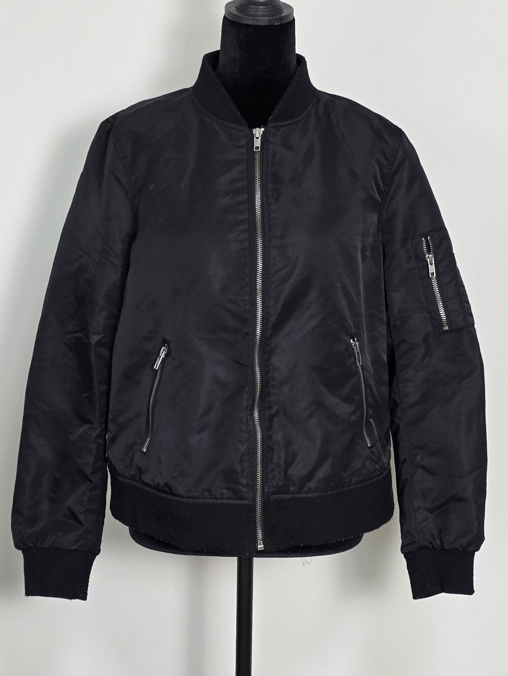 Forever 21 Black Women's Bomber Jacket with Zip Pockets
